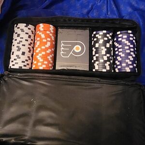 Philadelphia Flyers Poker And Card Set In Zippered Case.